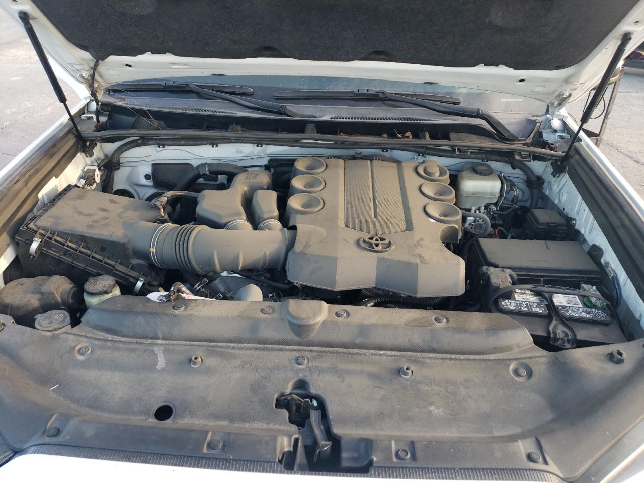 2020 Toyota 4Runner - Image 12
