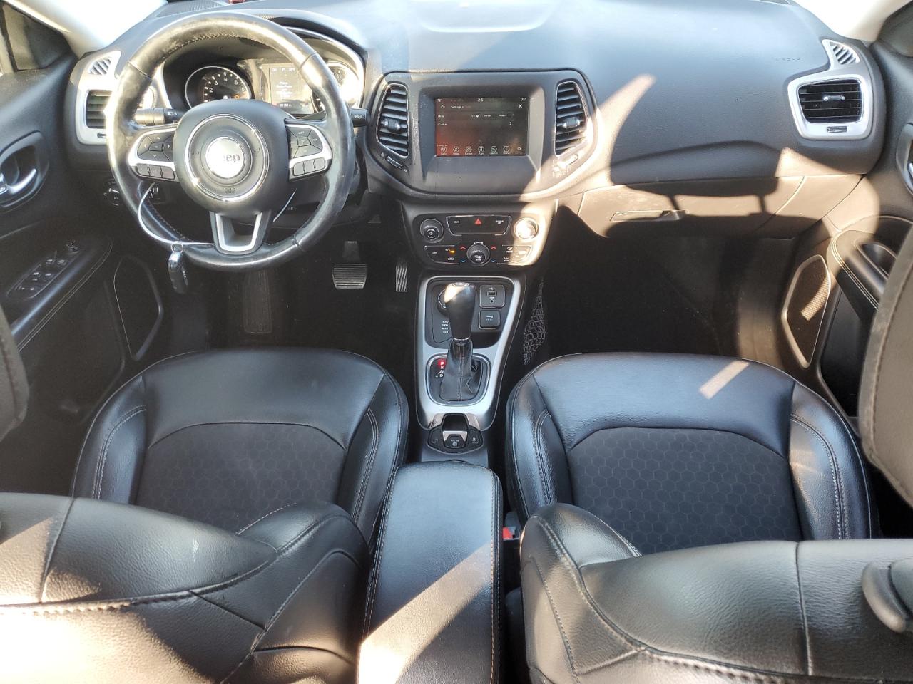 2019 Jeep Compass - Image 8