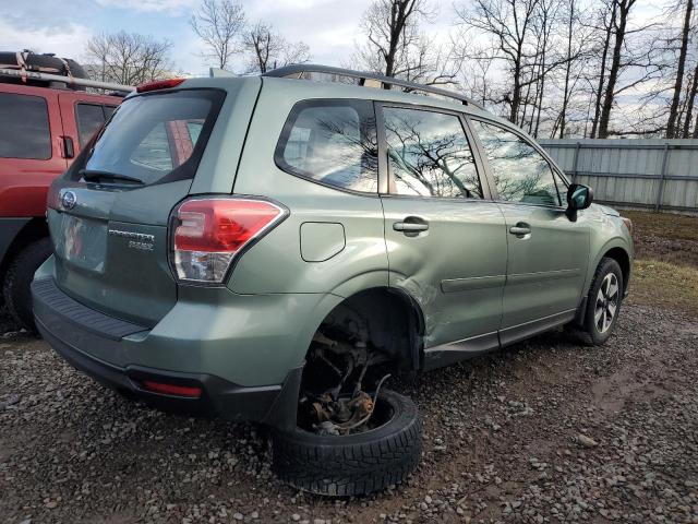  SUBARU FORESTER 2017 Зеленый