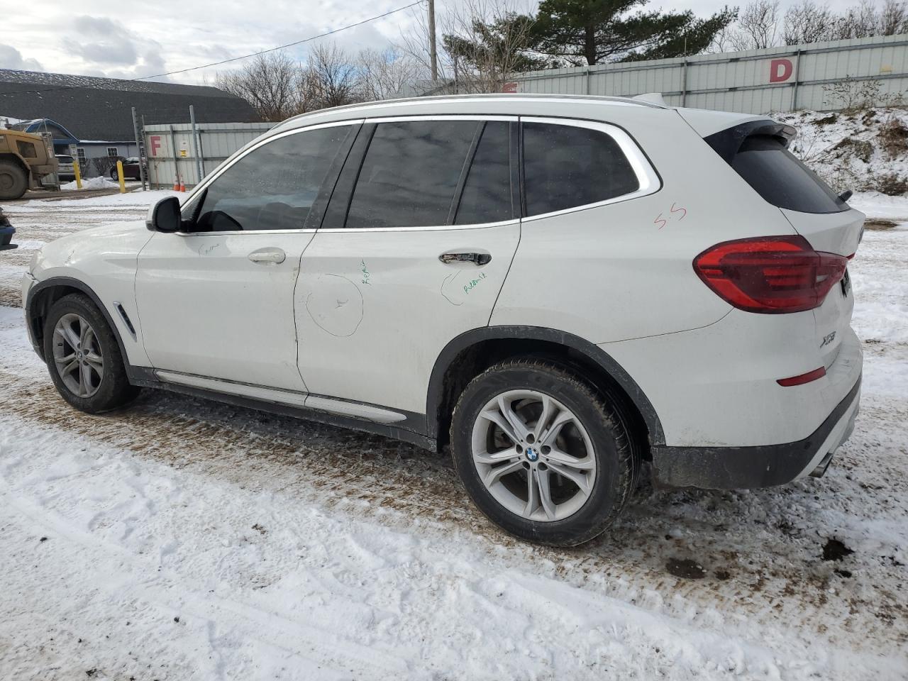 VIN 5UXTR7C55KLR43987 2019 BMW X3 no.2