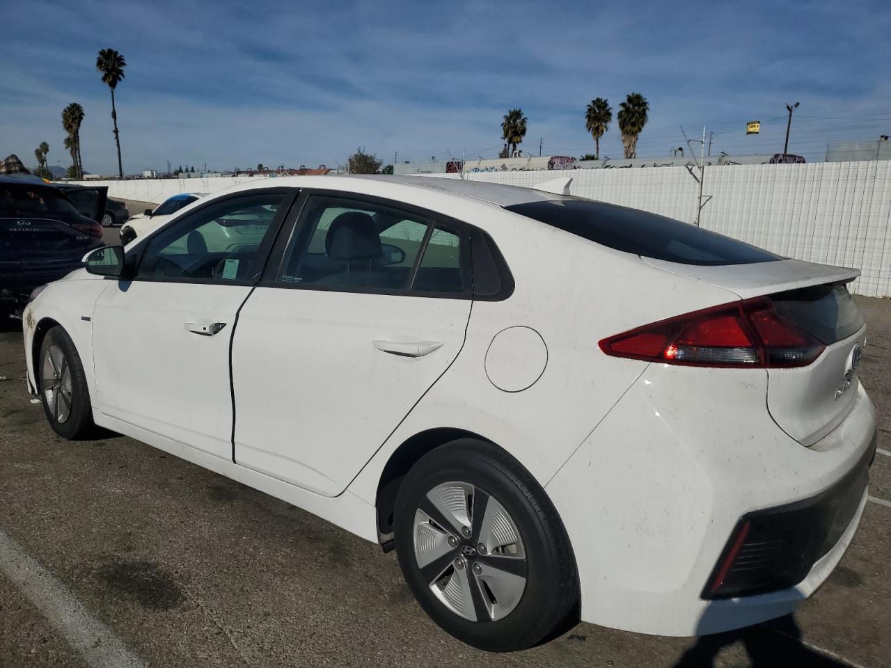 VIN KMHC65LC4KU180279 2019 HYUNDAI IONIQ no.2