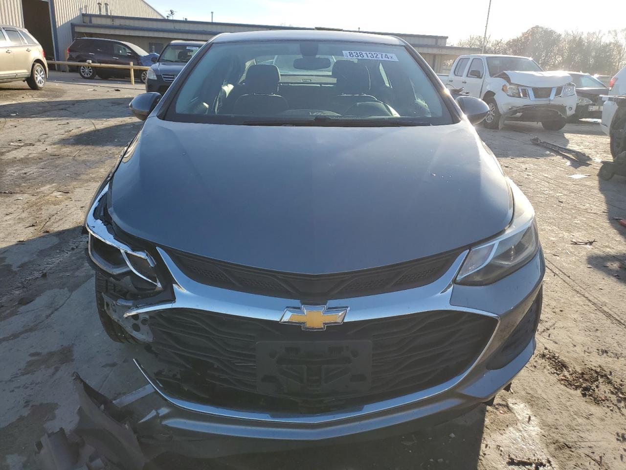 2019 Chevrolet Cruze - Image 5