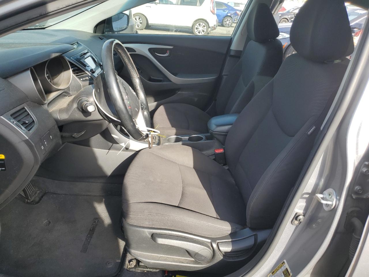 2016 Hyundai Elantra - Image 7