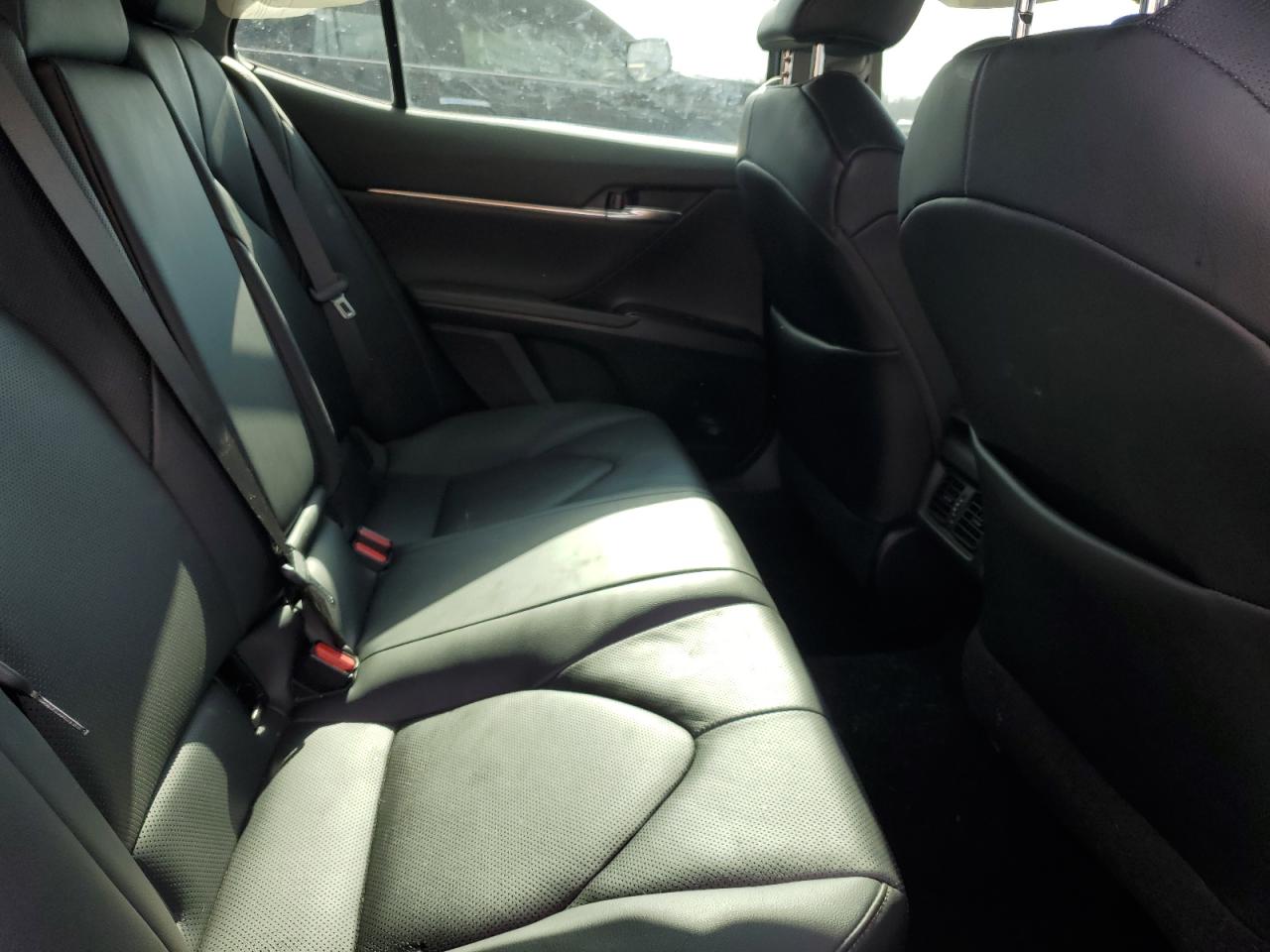 2020 Toyota Camry - Image 10