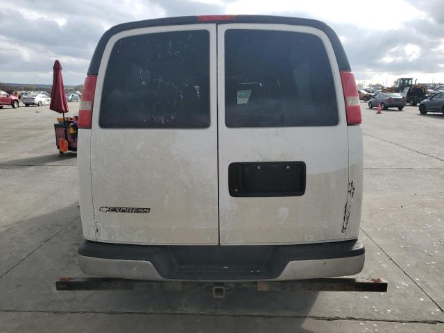 Minivans CHEVROLET EXPRESS 2017 White