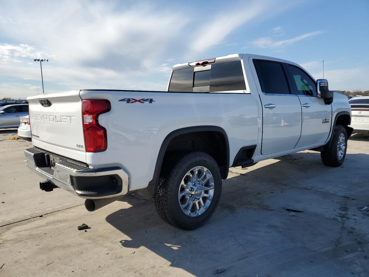 2022 Chevrolet Silverado - Image 3