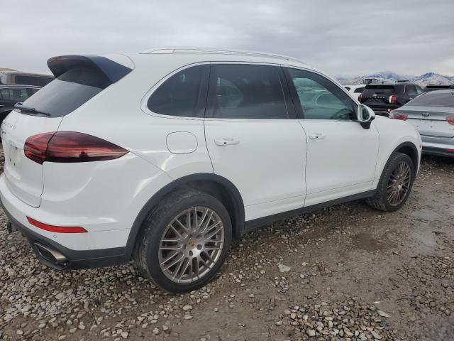 Паркетники PORSCHE CAYENNE 2016 Білий