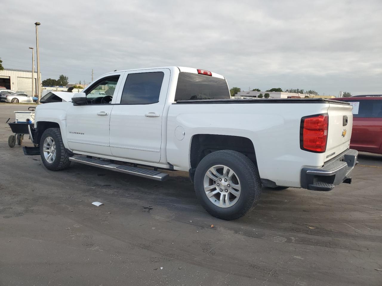 VIN 3GCPCREH9JG418322 2018 CHEVROLET ALL Models no.2