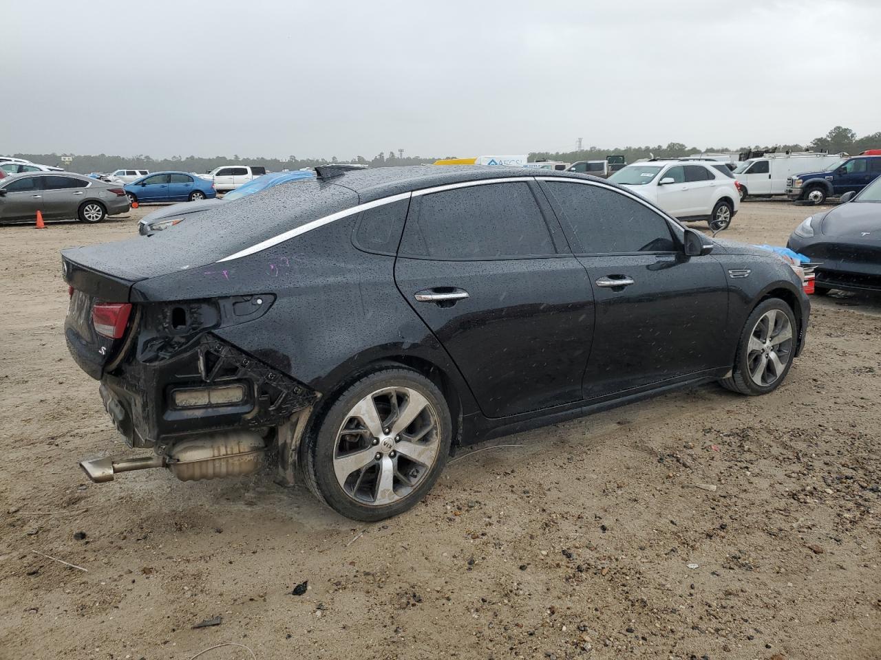 2019 Kia Optima - Image 3
