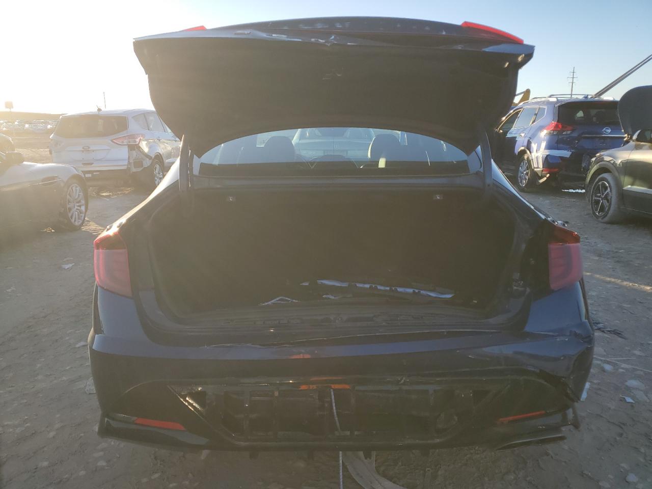 2022 Hyundai Sonata - Image 6