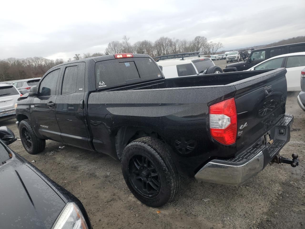 VIN 5TFUY5F18GX528586 2016 TOYOTA TUNDRA no.2