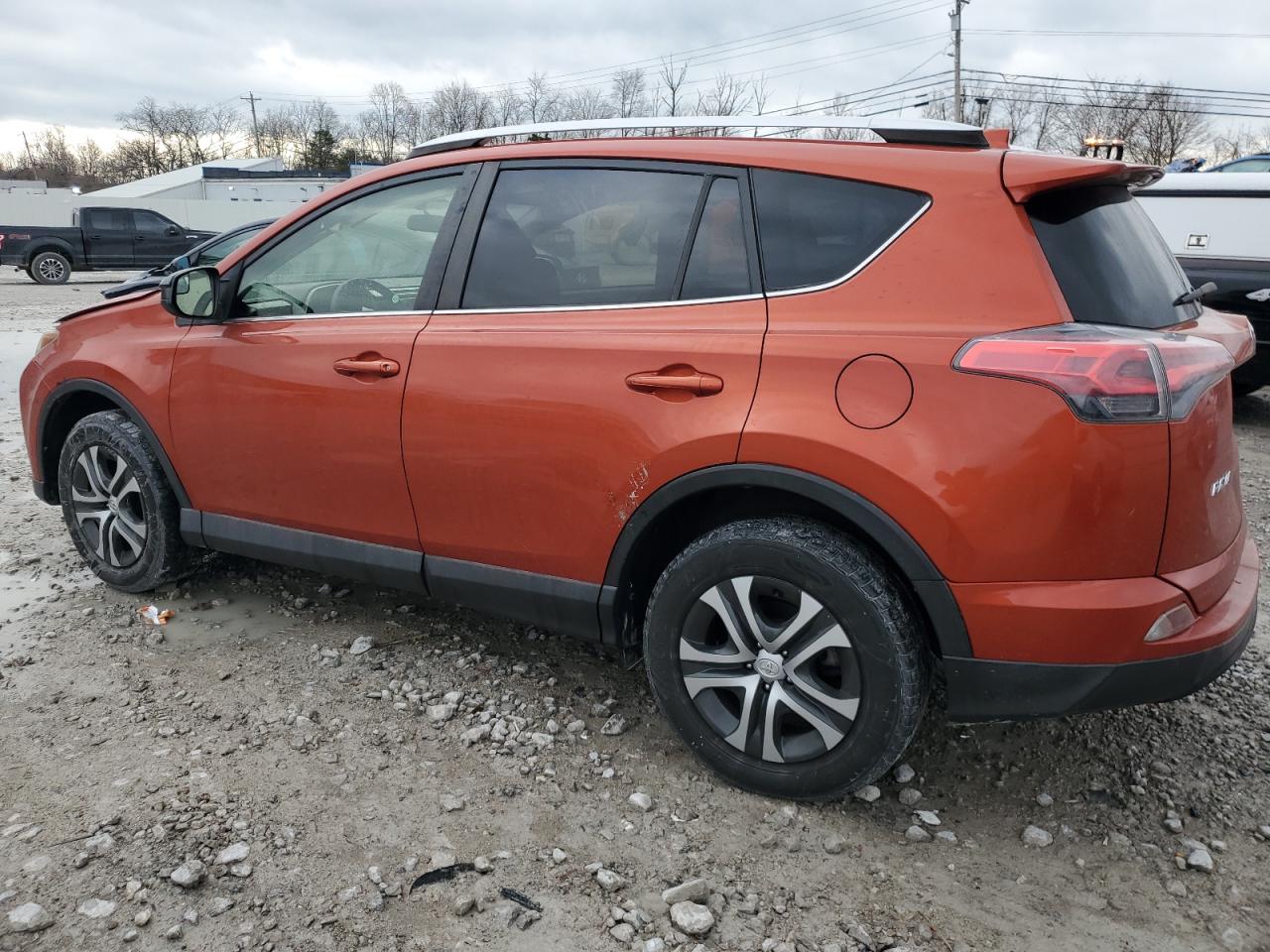 2016 Toyota RAV 4 - Image 2