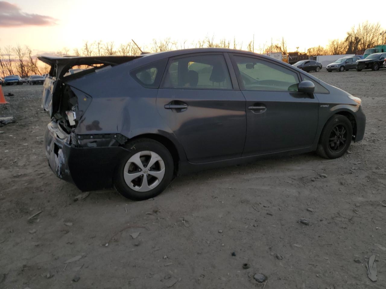 VIN JTDKN3DU9D5617477 2013 TOYOTA PRIUS no.3