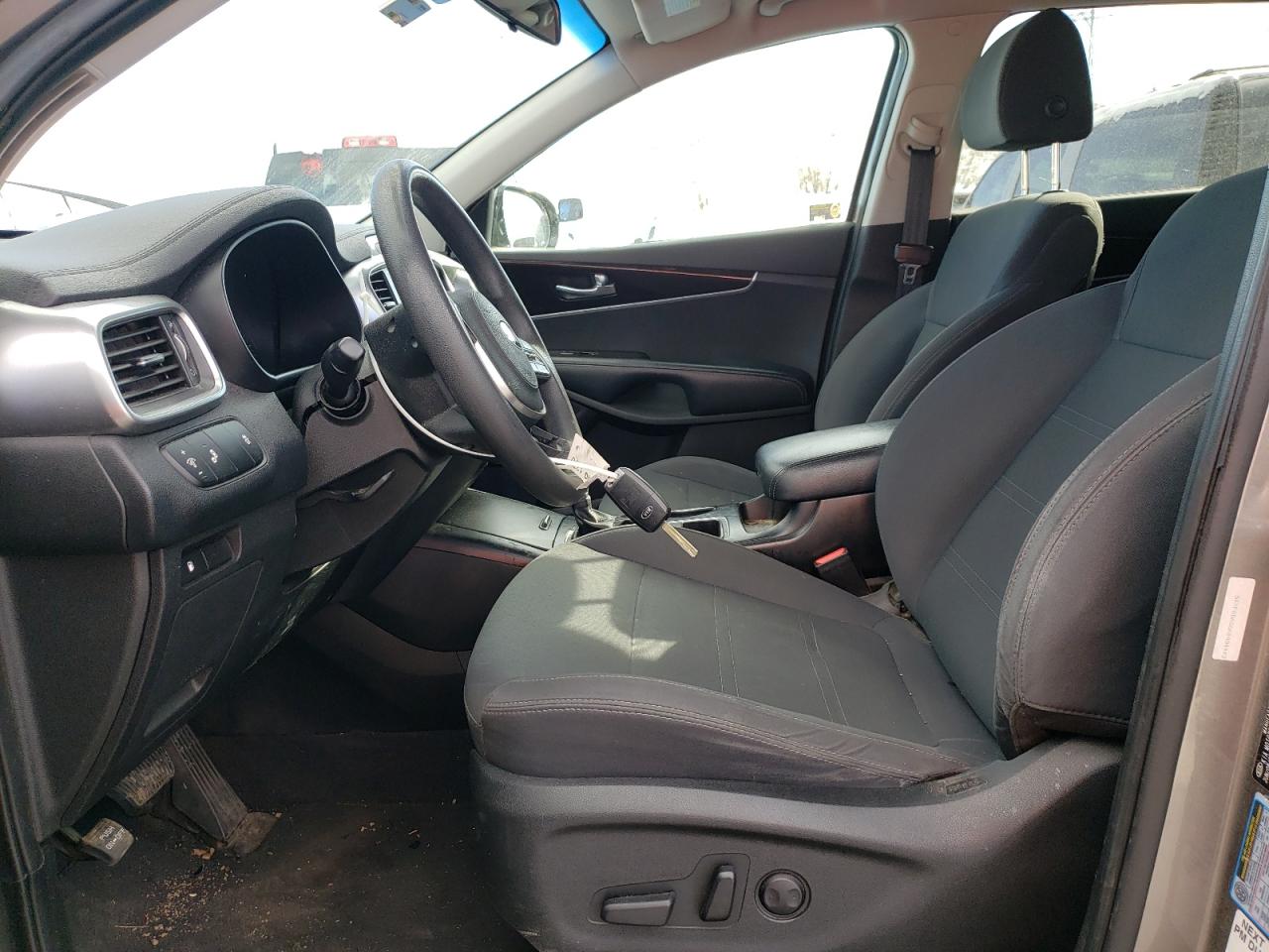 2019 Kia Sorento - Image 7