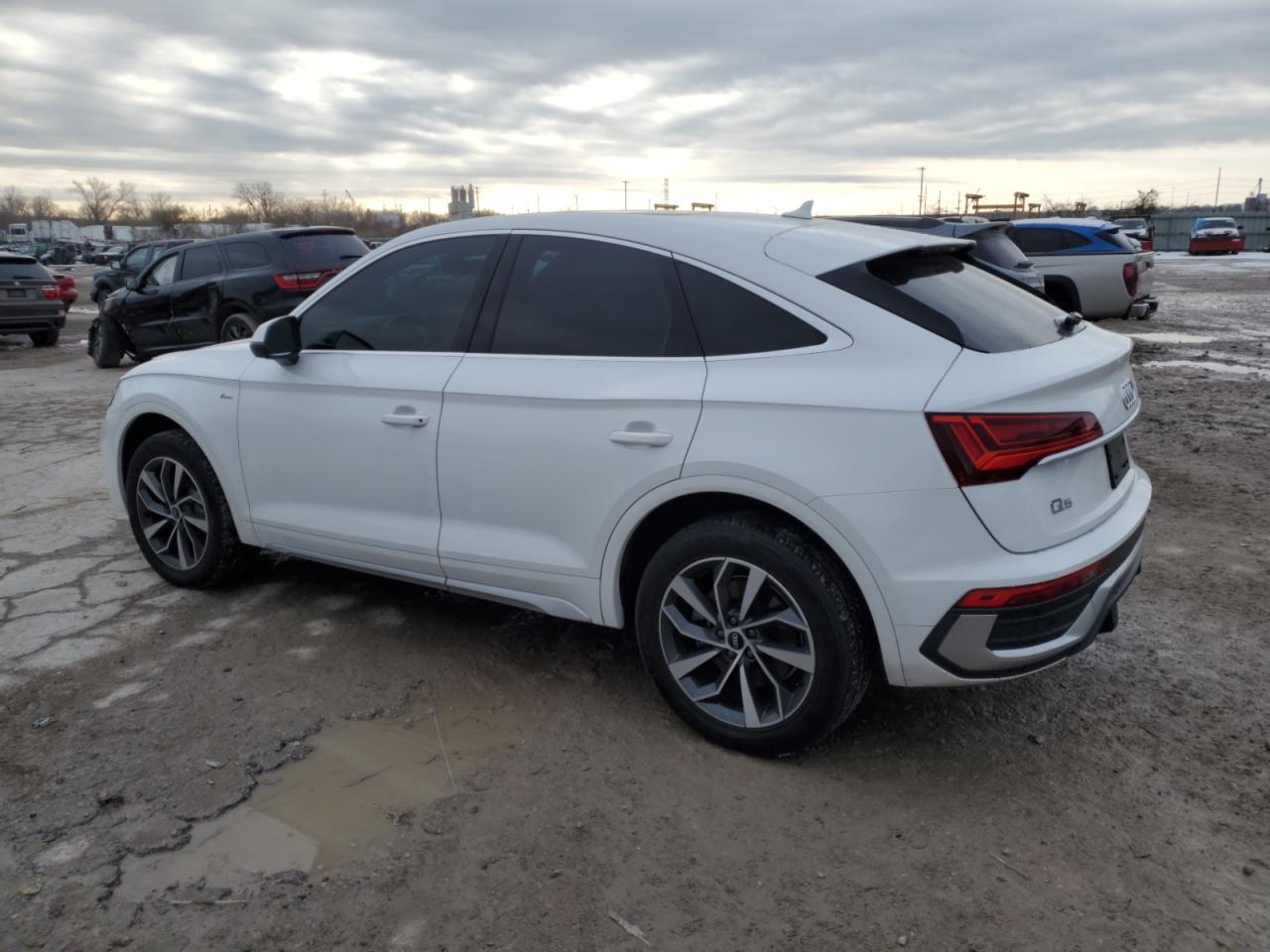 VIN WA14AAFY3M2130330 2021 AUDI Q5 no.2