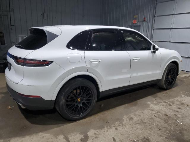  PORSCHE CAYENNE 2022 Белы