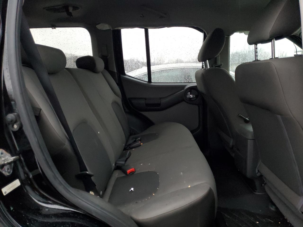 2011 Nissan XTerra - Image 11