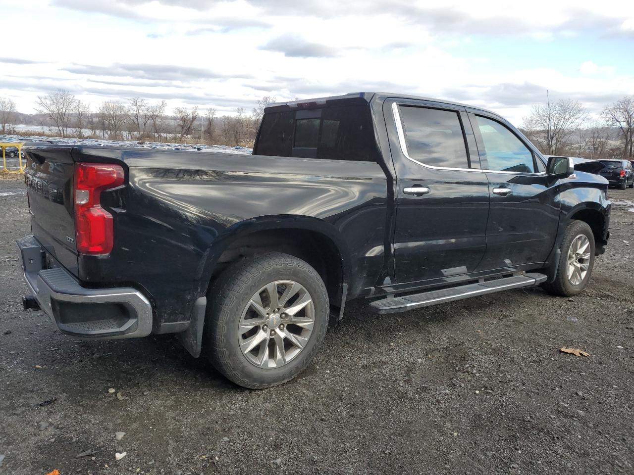 2020 Chevrolet Silverado - Image 3
