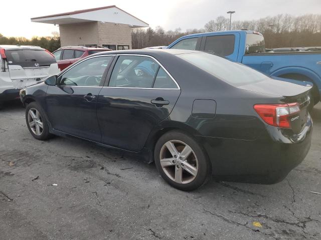 Sedans TOYOTA CAMRY 2014 Czarny