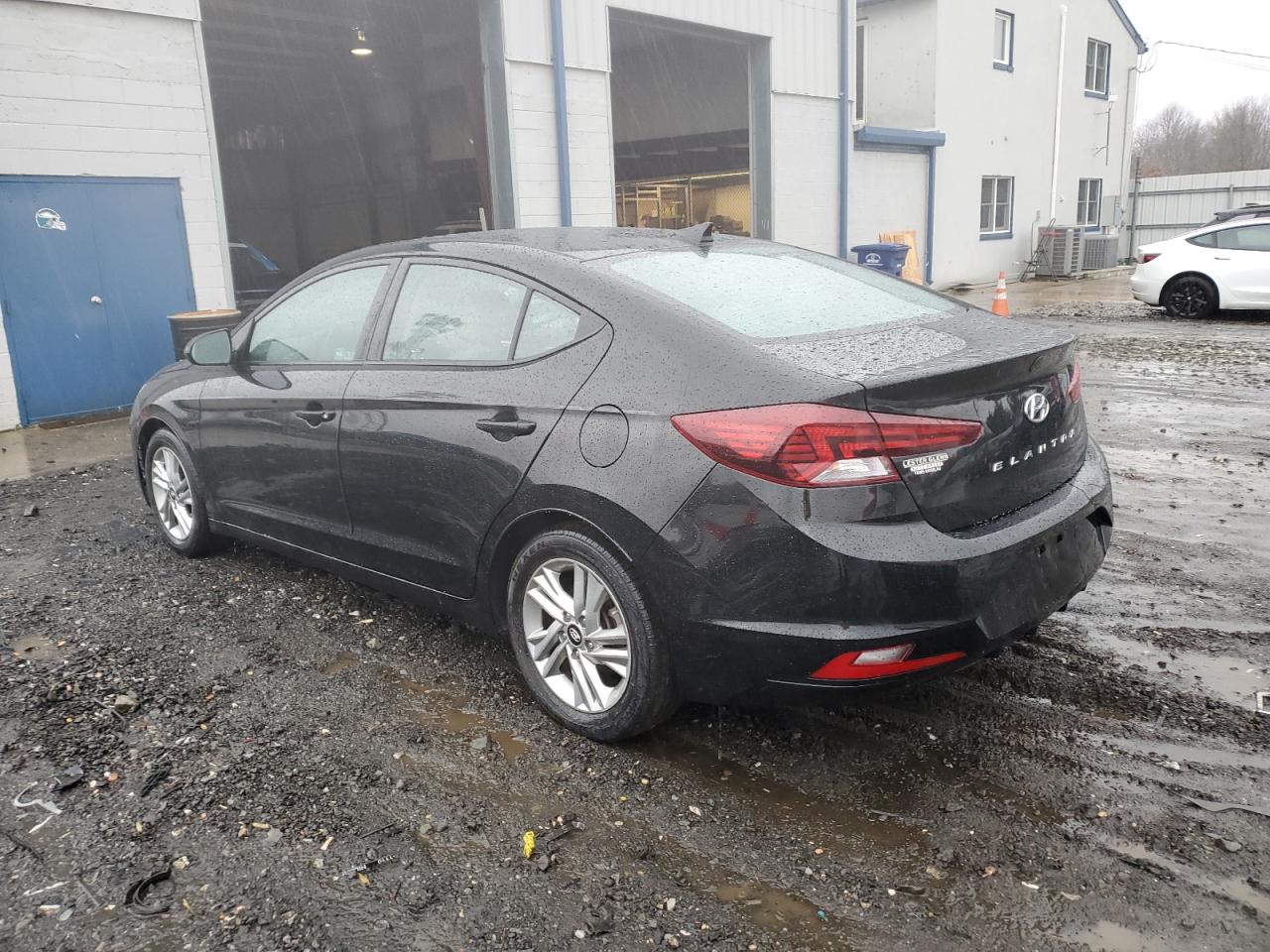 2020 Hyundai Elantra - Image 2