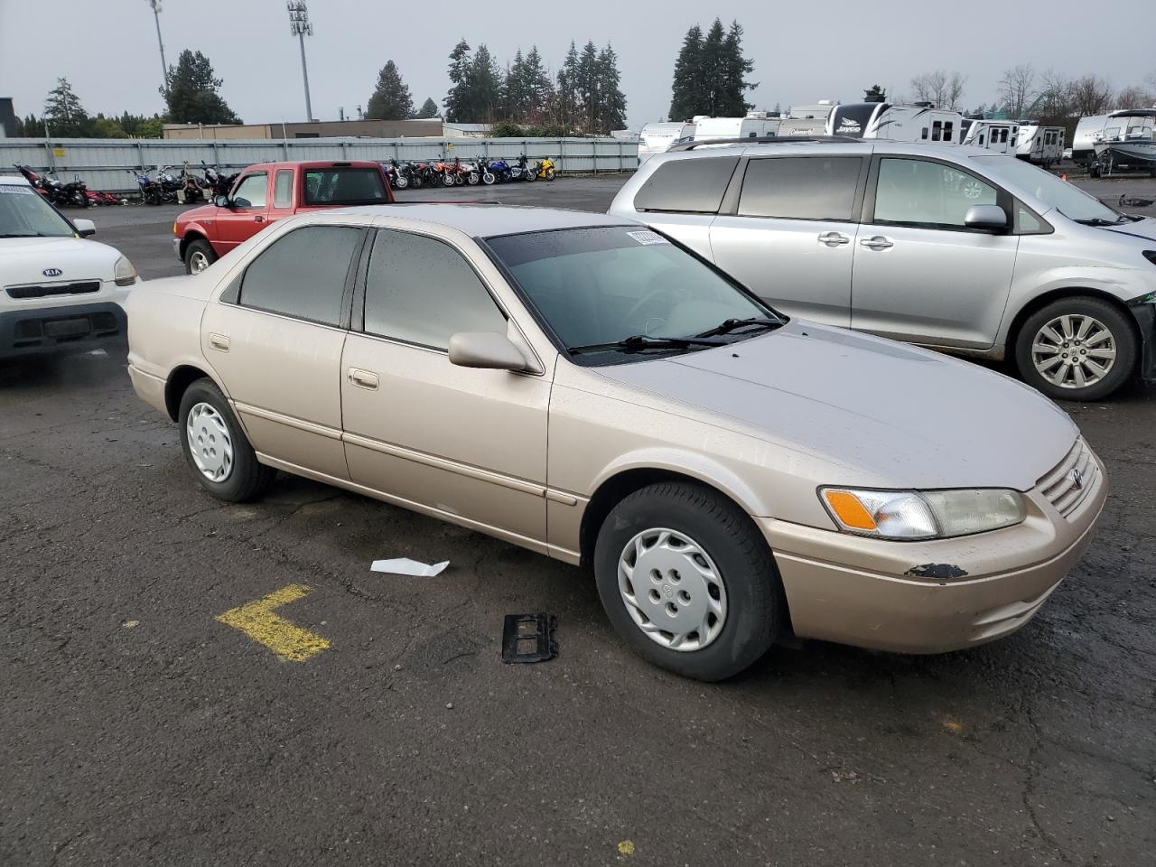 1999 Toyota Camry - Image 4
