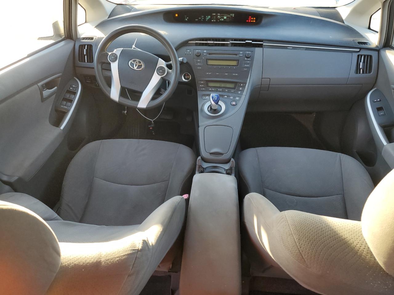 2010 Toyota Prius - Image 8