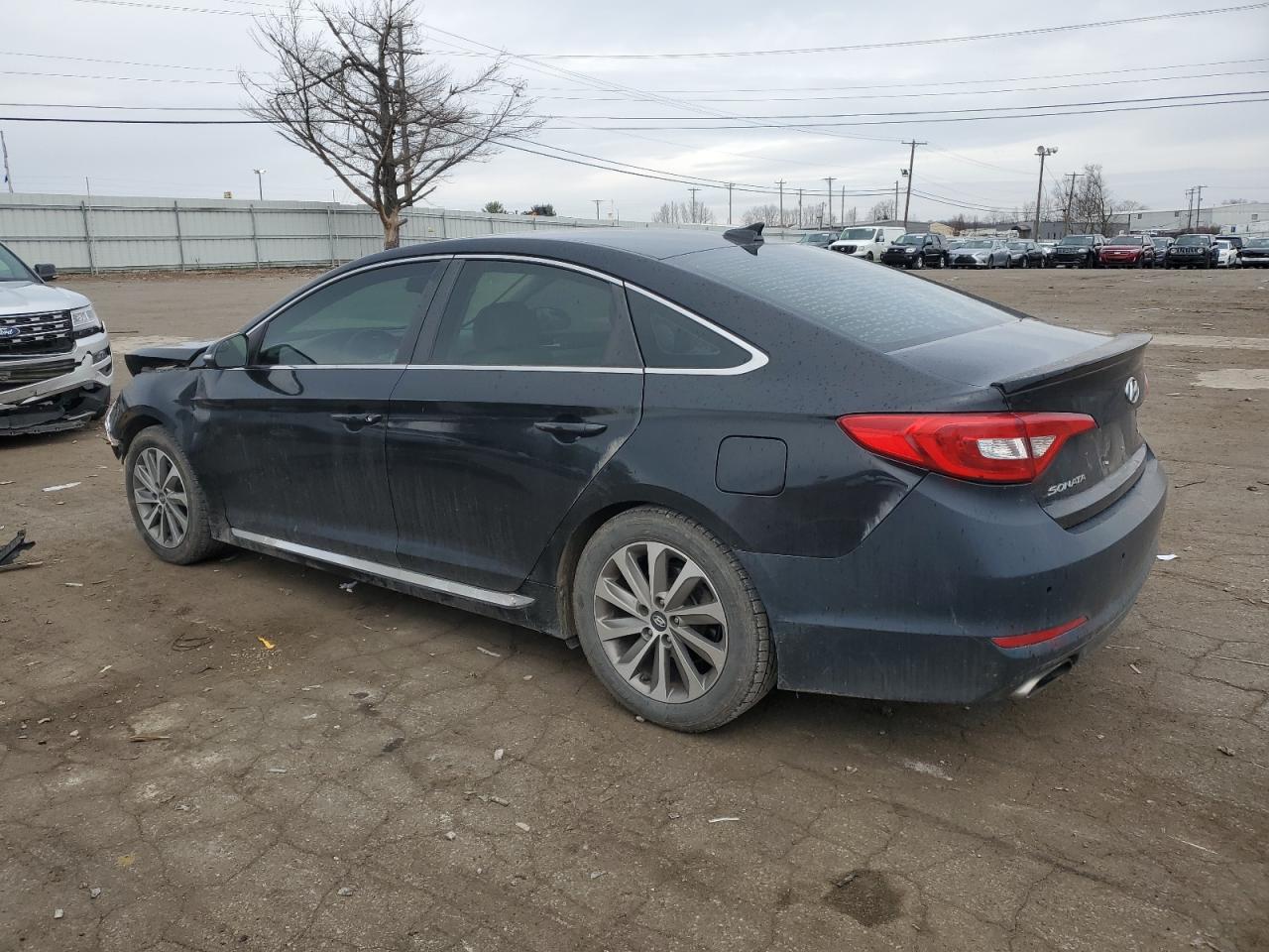 2016 Hyundai Sonata - Image 2