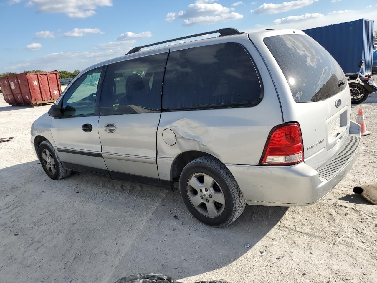 2007 Ford Freestar - Image 2