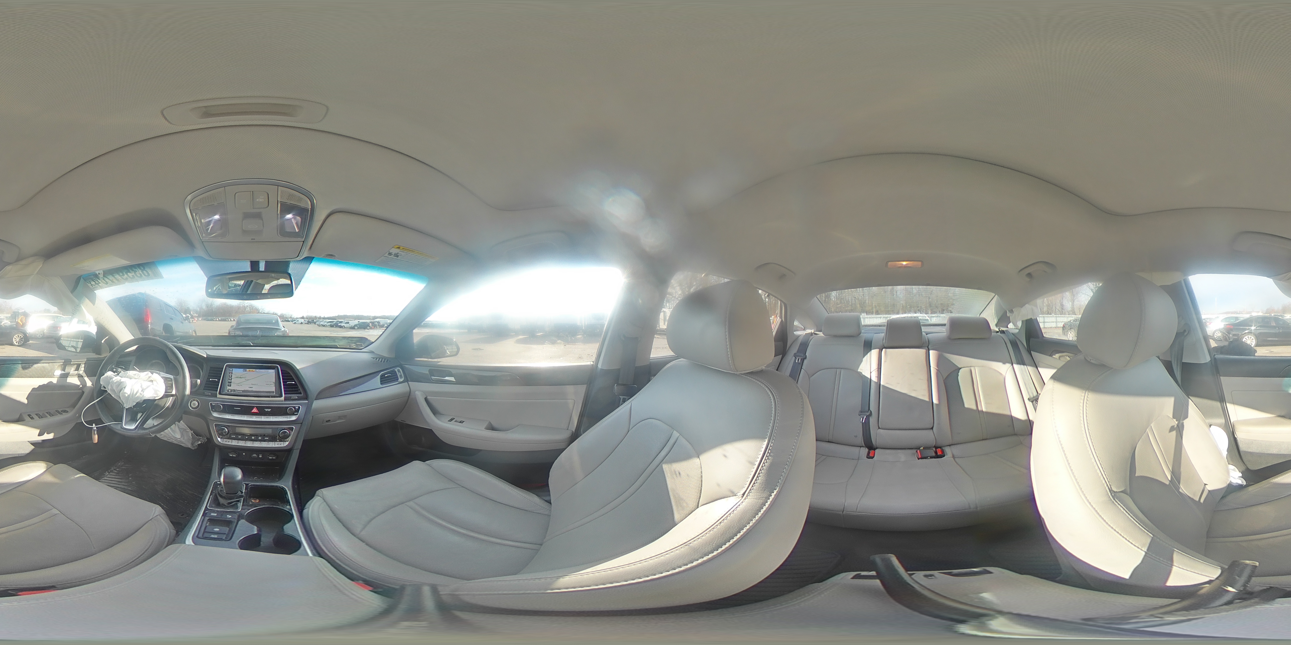 2018 Hyundai Sonata - Image 13