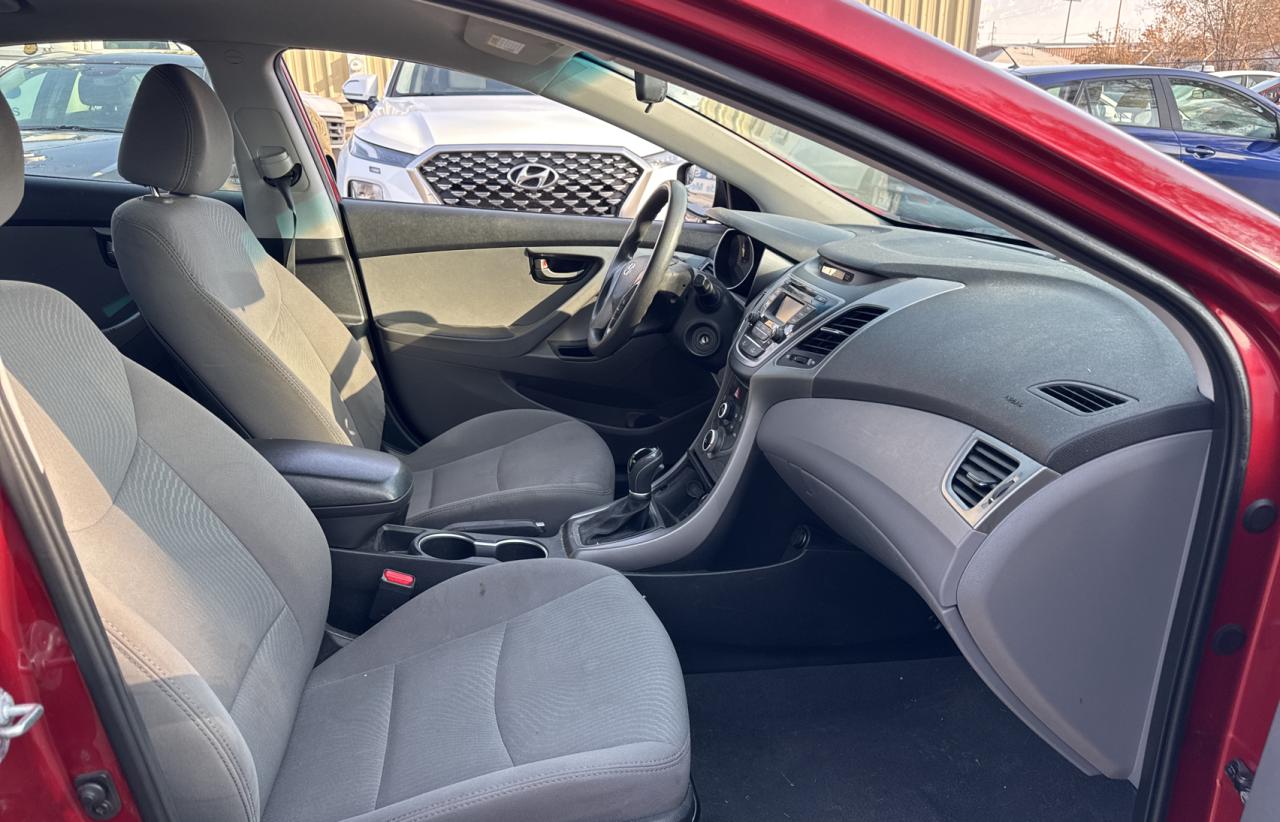 2015 Hyundai Elantra - Image 5