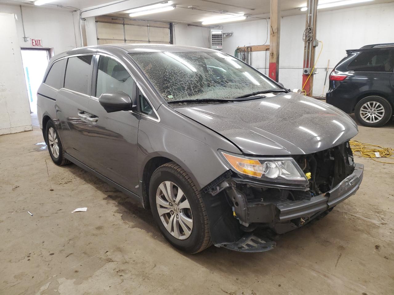 2016 Honda Odyssey - Image 4
