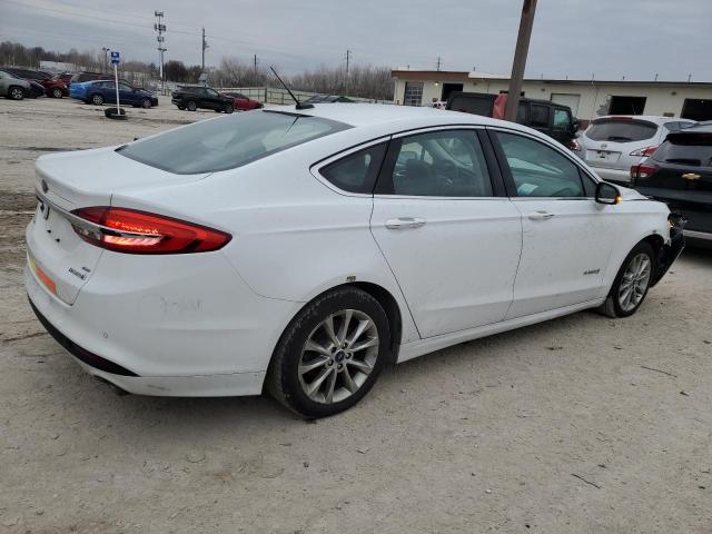 Sedans FORD FUSION 2017 Biały