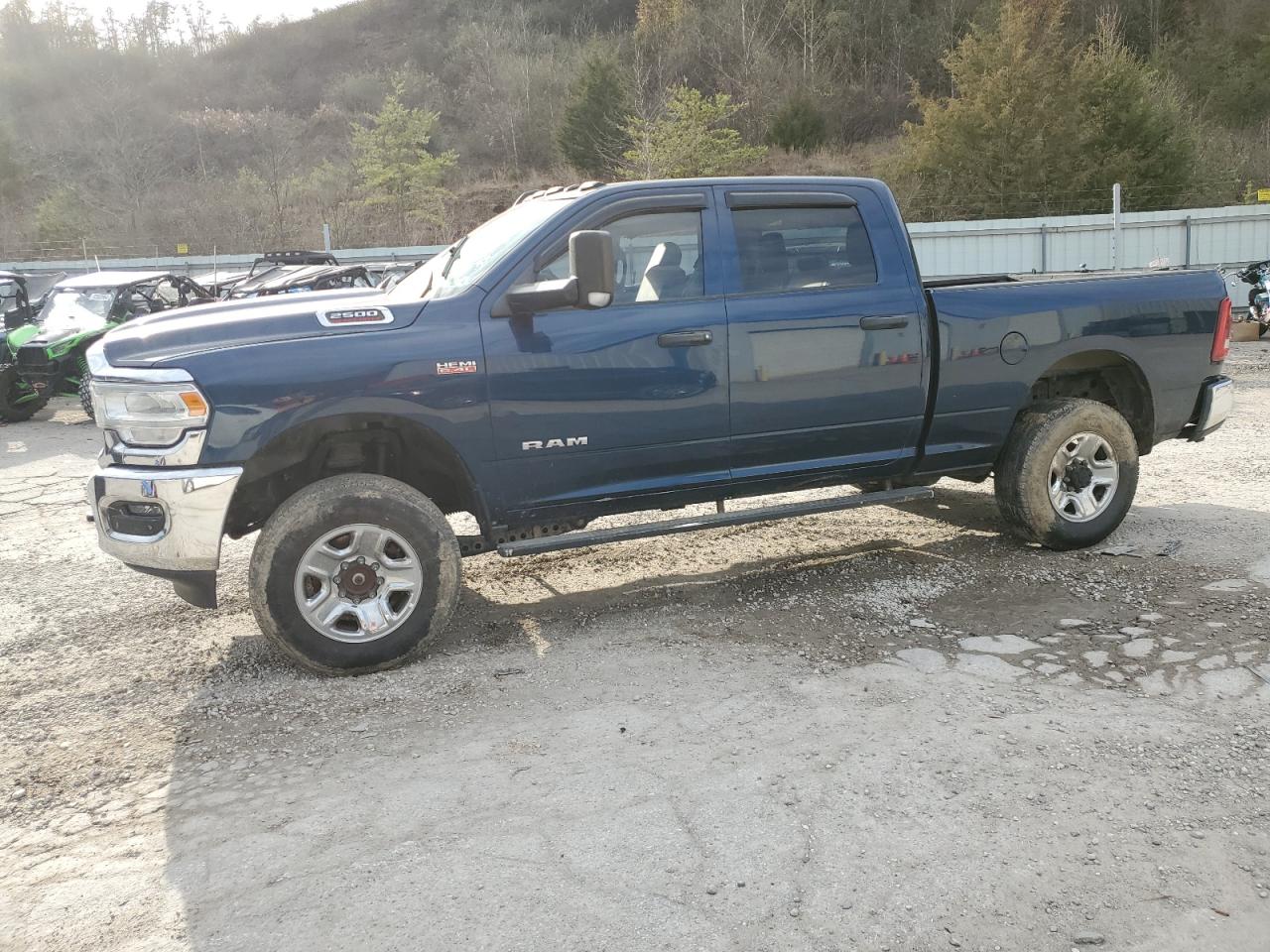 2019 Ram 2500 Tradesman zu verkaufen in Hurricane, WV - All Over