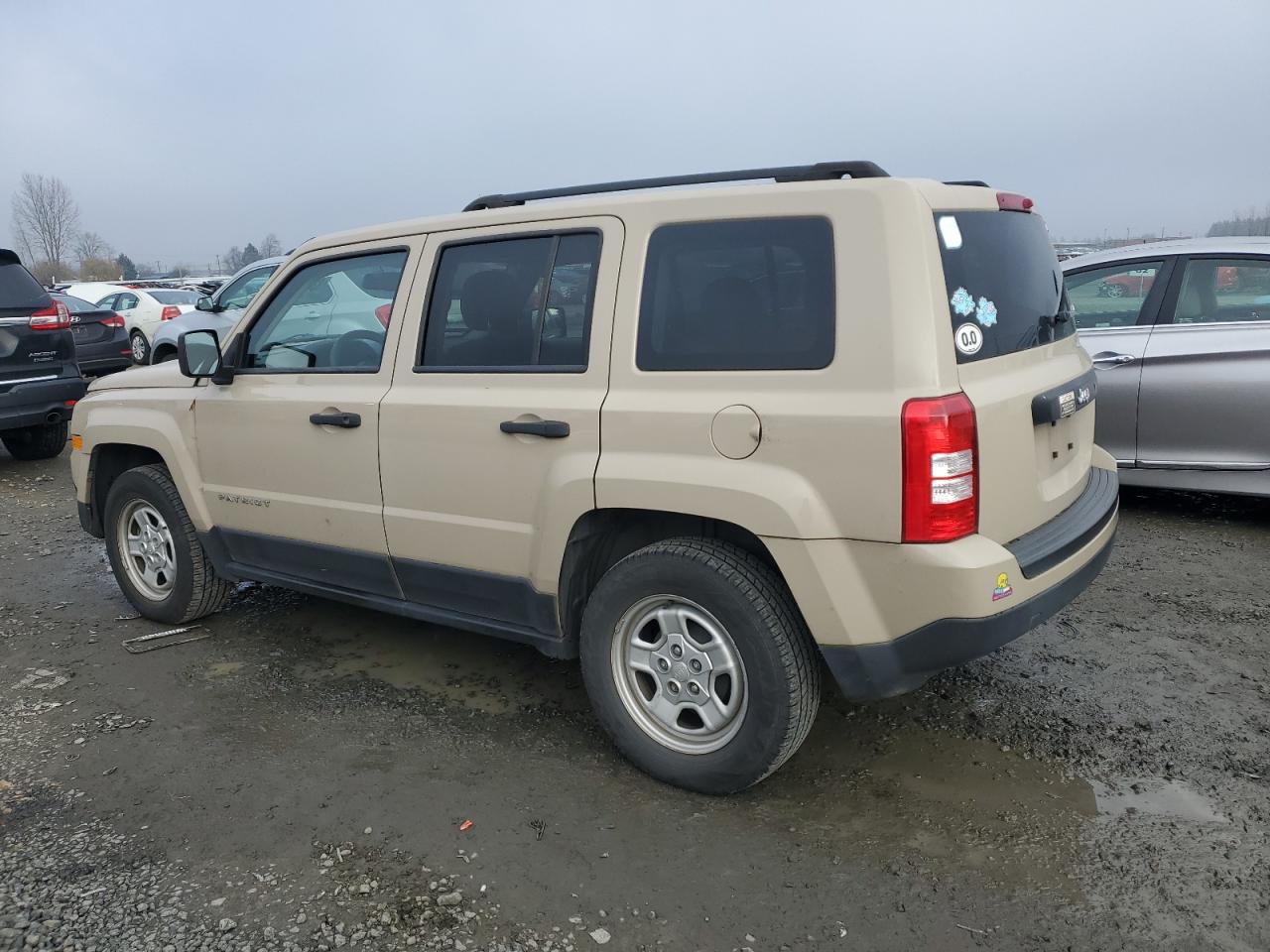 2016 Jeep Liberty (Patriot) - Image 2