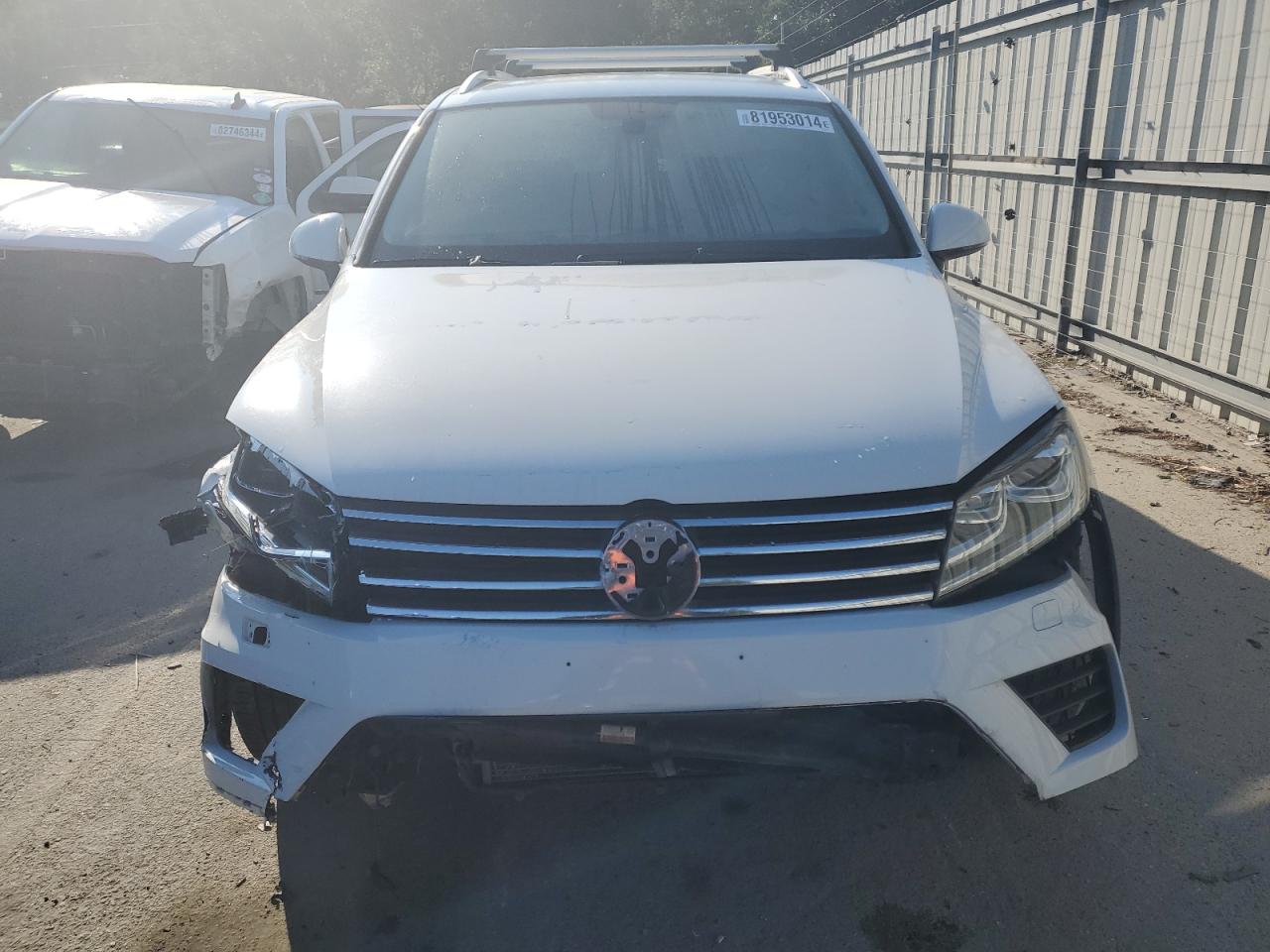 VIN WVGEF9BP7GD000773 2016 VOLKSWAGEN TOUAREG no.5