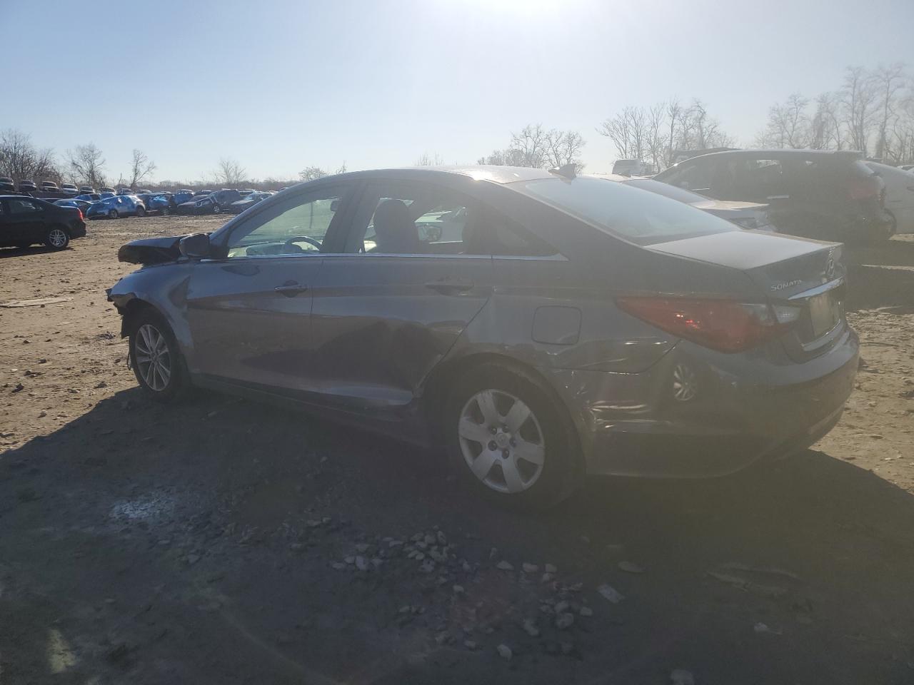 2013 Hyundai Sonata - Image 2