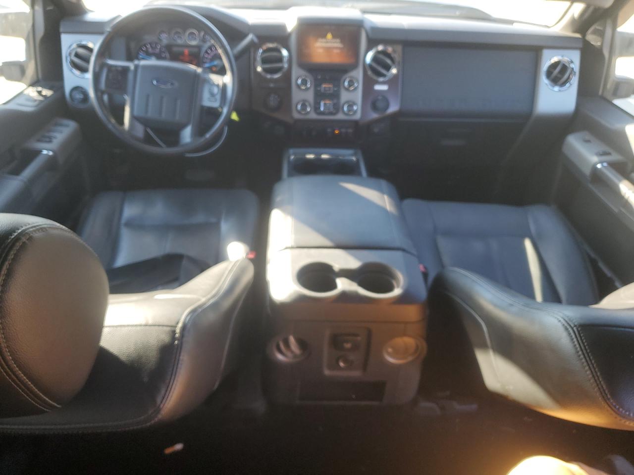 2015 Ford F350 - Image 8
