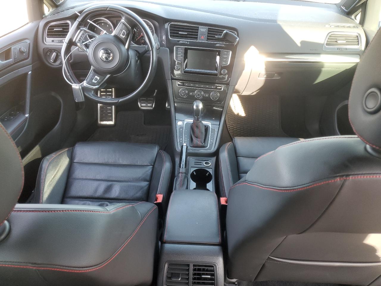 2015 Volkswagen GTI - Image 8