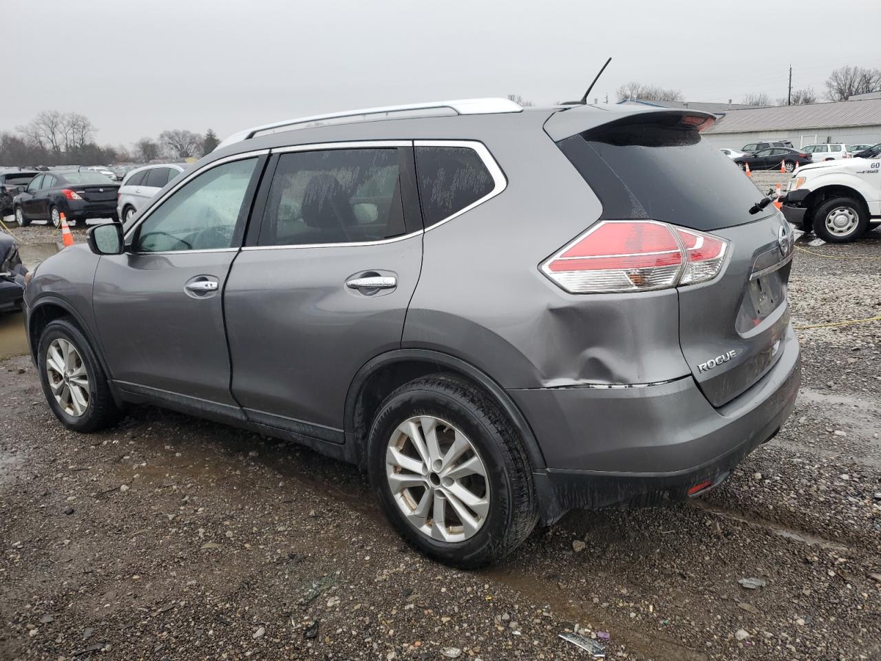 KNMAT2MVXGP614620 2016 NISSAN ROGUE - Image 2