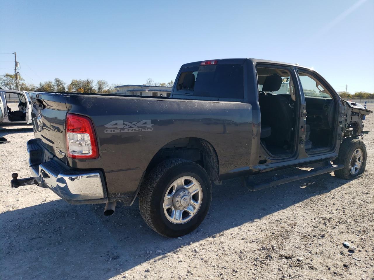 2019 RAM 2500 - Image 3