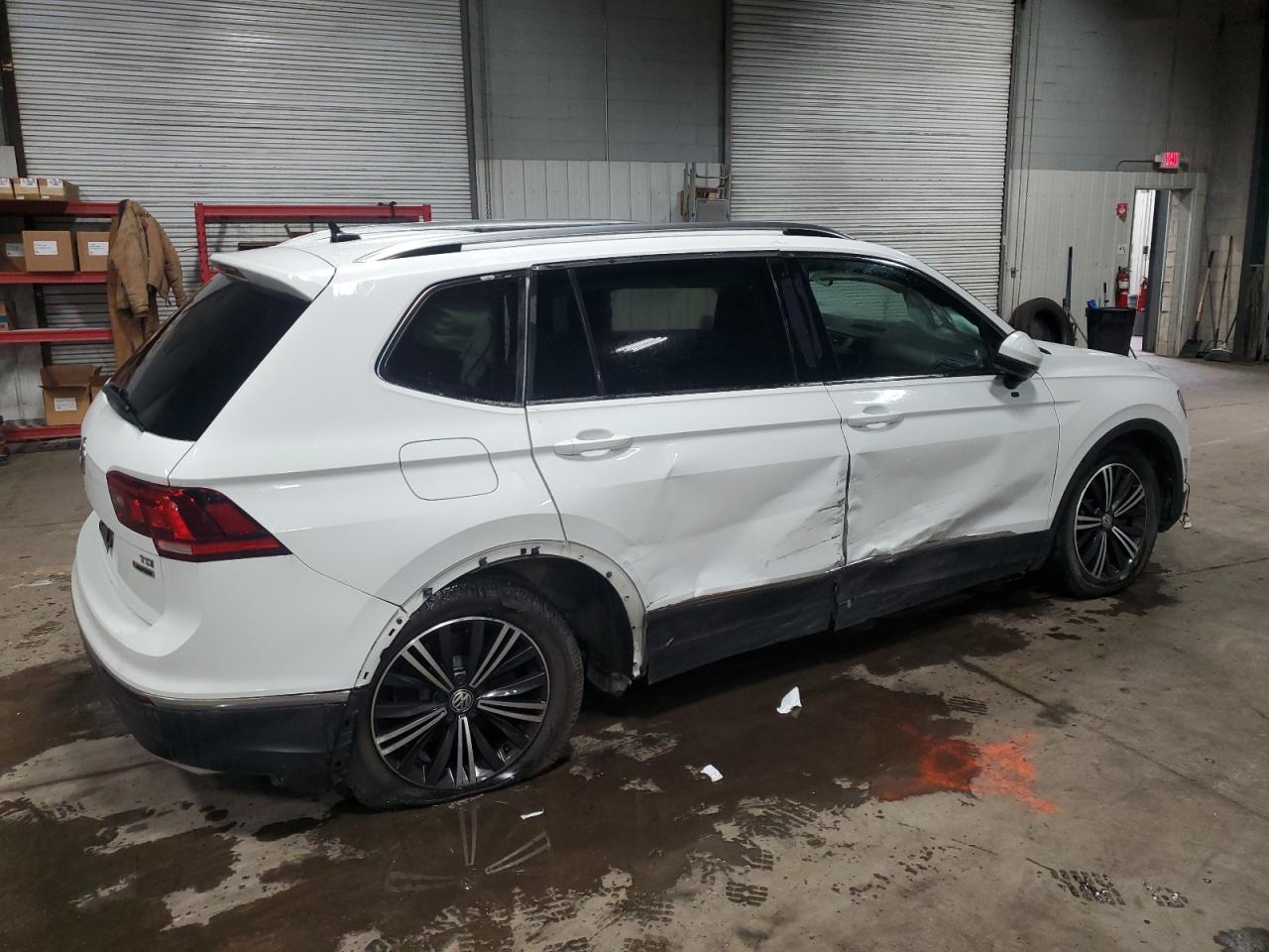 VIN 3VV2B7AX1JM111745 2018 VOLKSWAGEN TIGUAN no.3