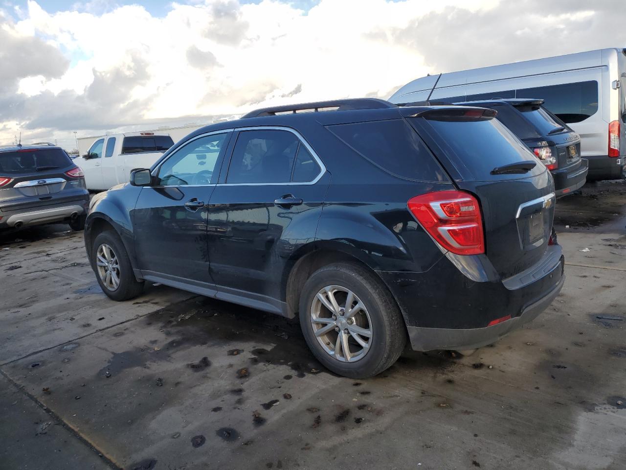 2016 Chevrolet Equinox - Image 2