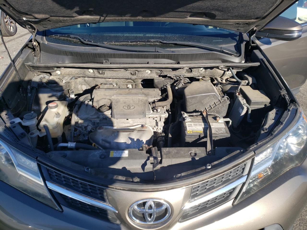 2015 Toyota RAV 4 - Image 12