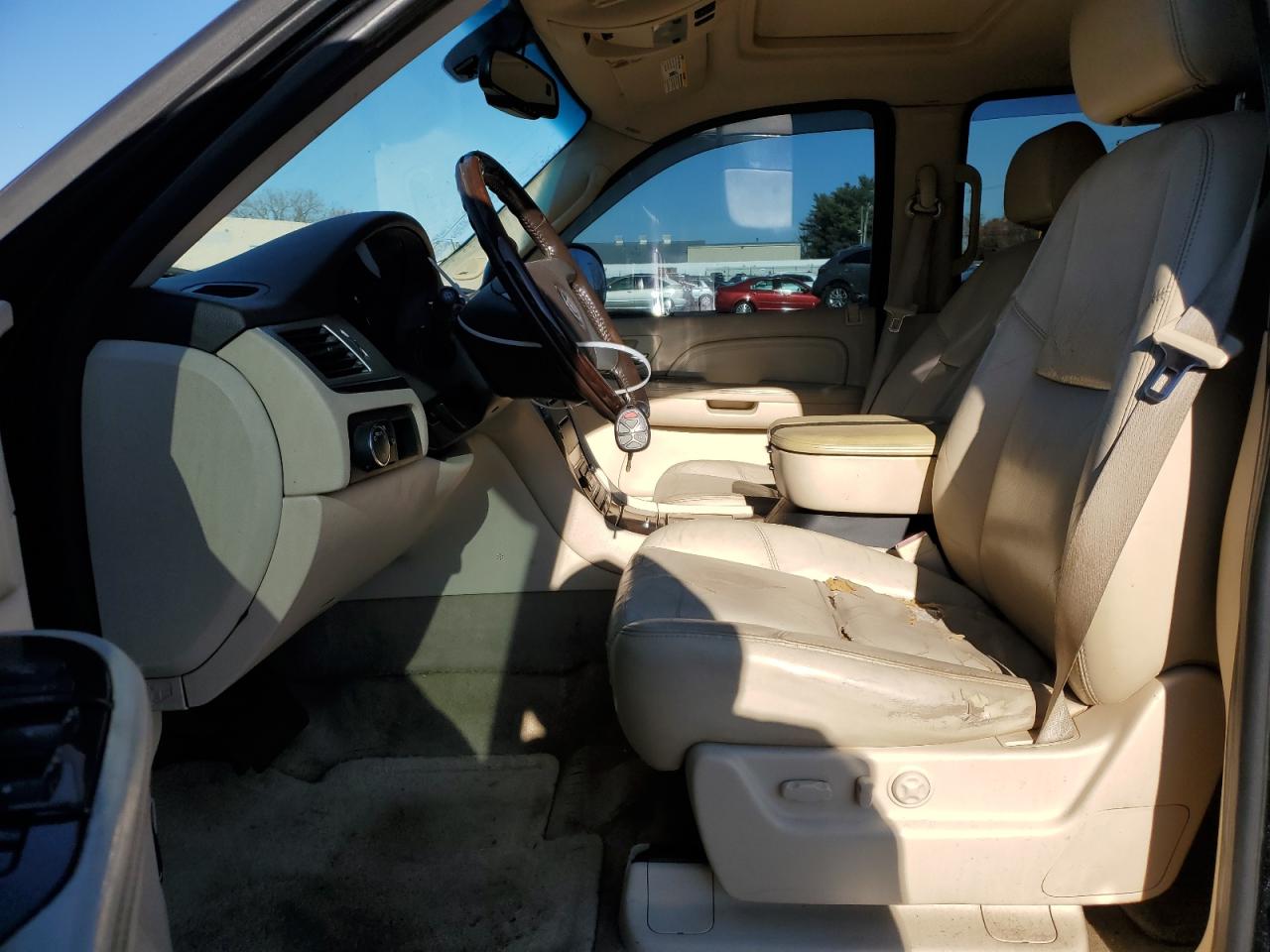 2007 Cadillac Escalade Luxury VIN: 1GYFK63857R269457 Lot: 82472274