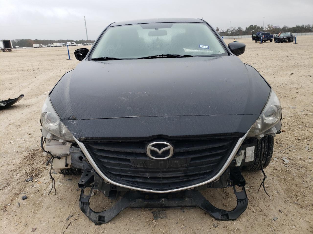 2015 Mazda 3 - Image 5