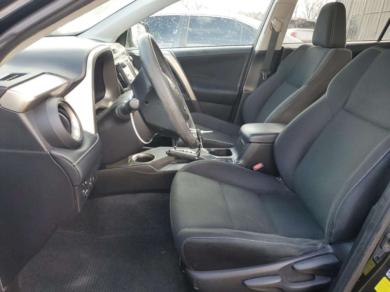 2015 Toyota RAV 4 - Image 7