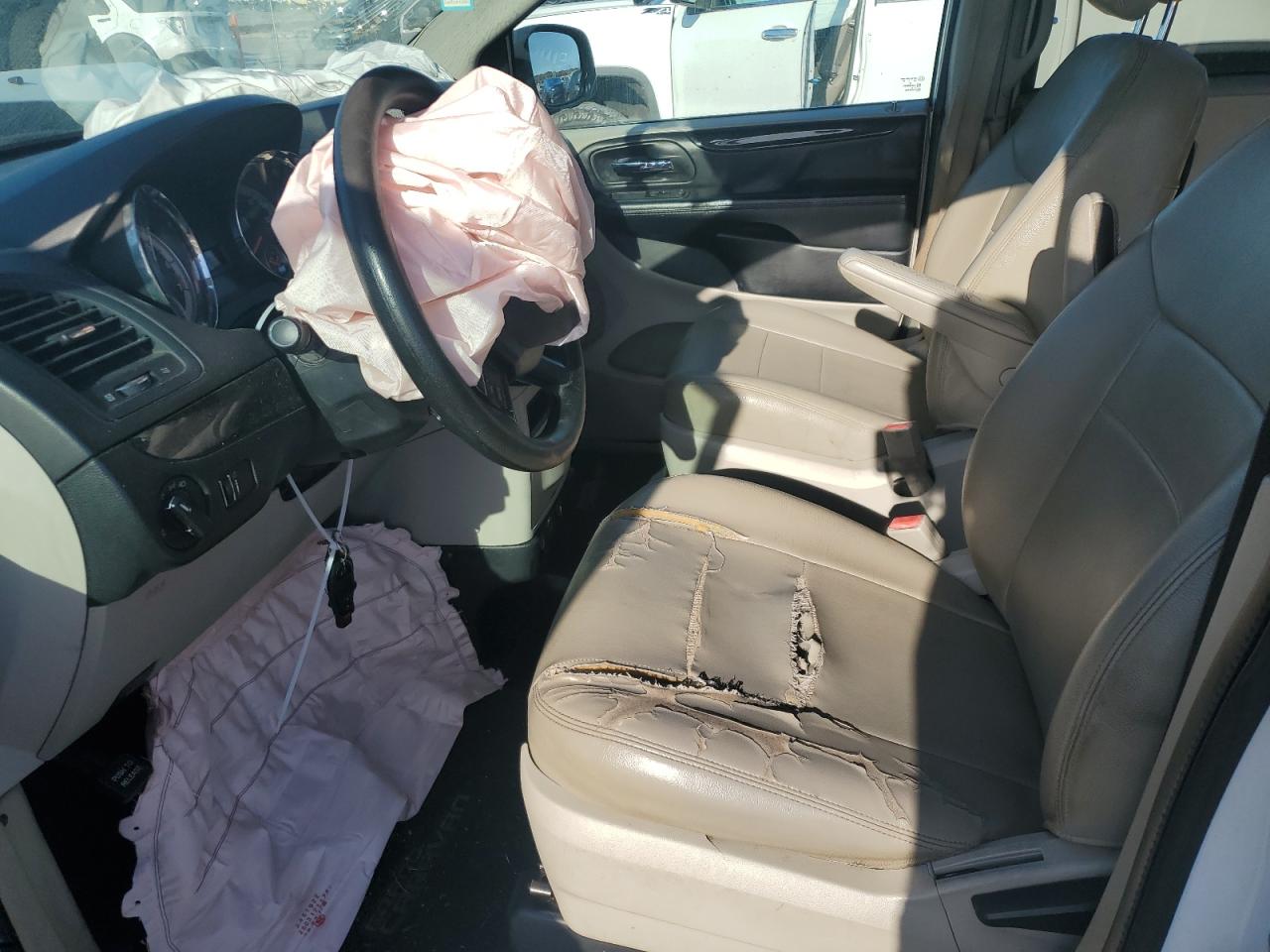 2017 Dodge Grand Caravan Se VIN: 2C7WDGBG5HR743002 Lot: 85391464