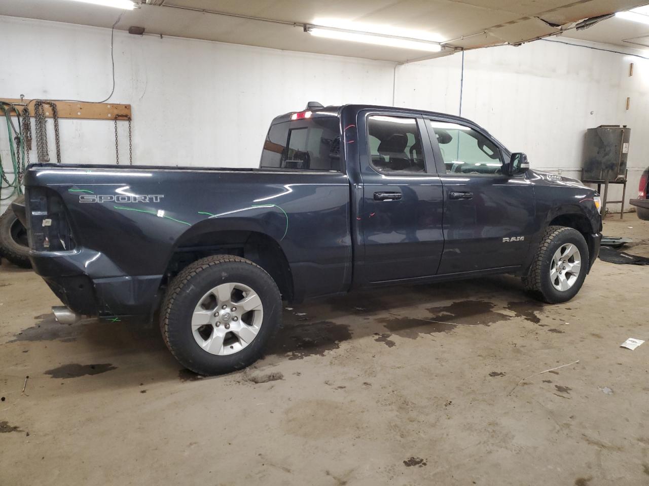 2021 RAM 1500 - Image 3