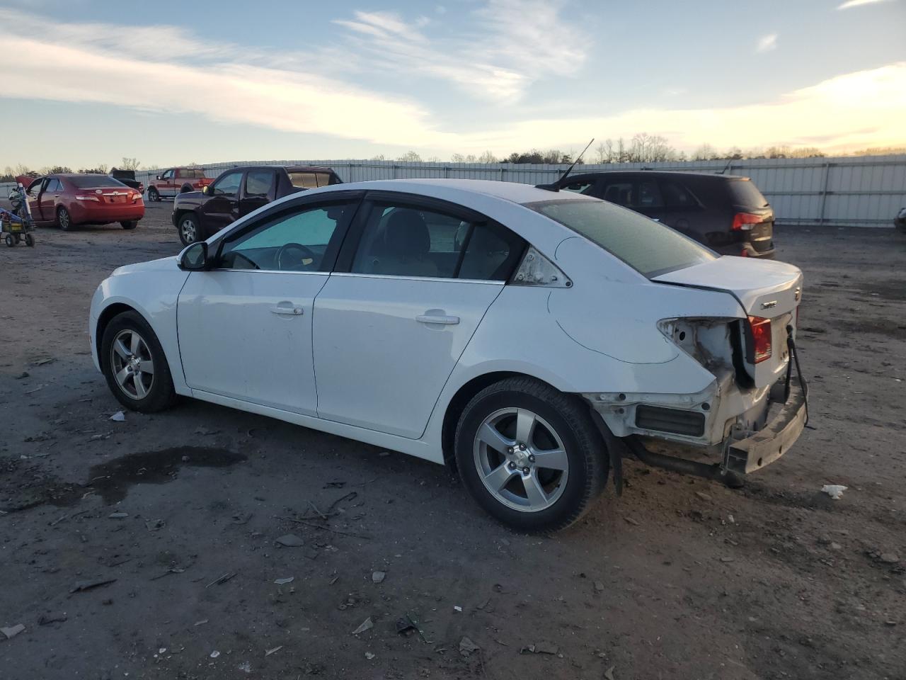2014 Chevrolet Cruze - Image 2