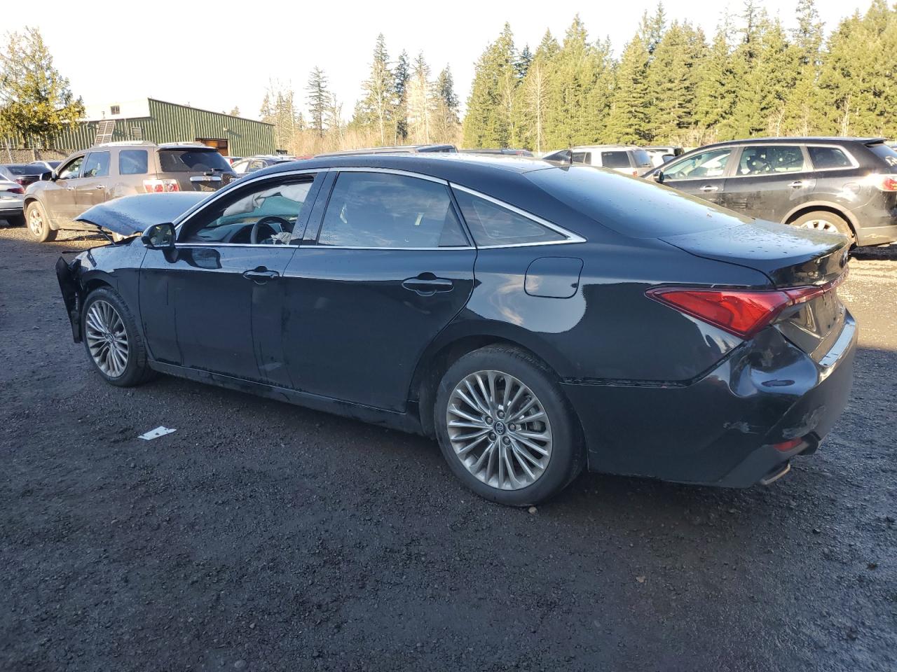 2019 Toyota Avalon - Image 2